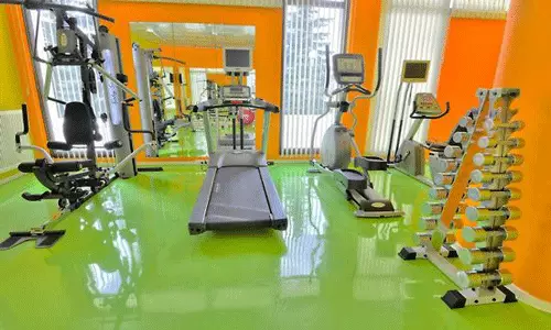 هتل هالیدی این سلیگرزکایا مسکو